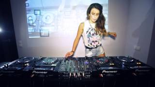 Juicy M  Mixing on 4 CDJs vol2 [upl. by Remat]