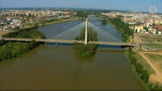 Badajoz la ciudad estratégica  Extremadura desde el aire [upl. by Gerti562]