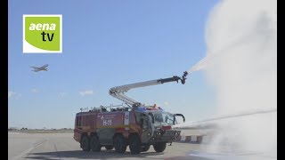 Aena  Bomberos del Aeropuerto de BarcelonaEl Prat [upl. by Ynagoham]