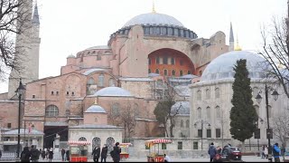 Turquie  la société tiraillée entre religion et laïcité [upl. by Deeanne]